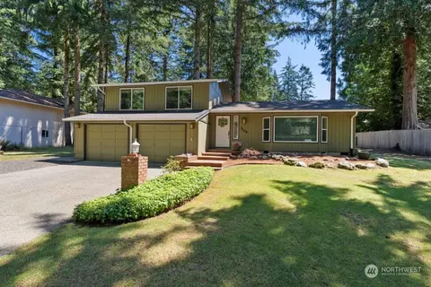 7008 Glen Annie Ln SW, Olympia, WA 98512
