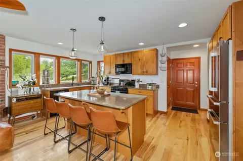 752 E Stretch Island Rd S, Grapeview, WA 98546 photo 8