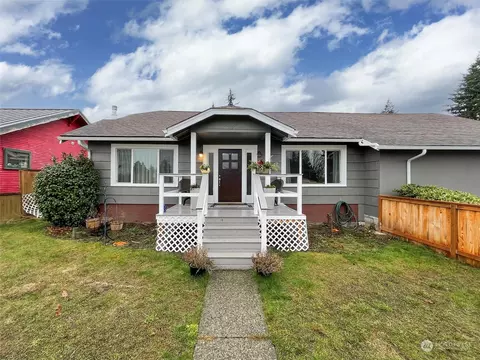 316 W 14th St, Port Angeles, WA 98362