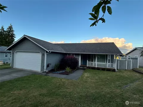 13815 E Prairie Ridge Dr E, Bonney Lake, WA 98391