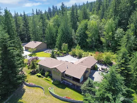 5520 S Old Mill Rd, Port Angeles, WA 98362