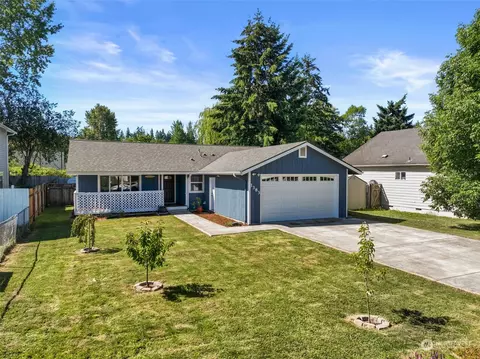 1383 NEcho Dr, Bremerton, WA 98311