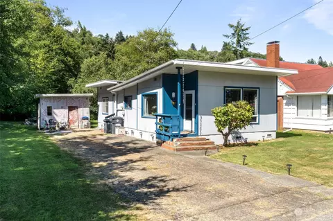 135 W Eklund Ave, Hoquiam, WA 98550