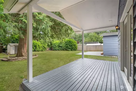 30566 6th Ave SW, Federal Way, WA 98023