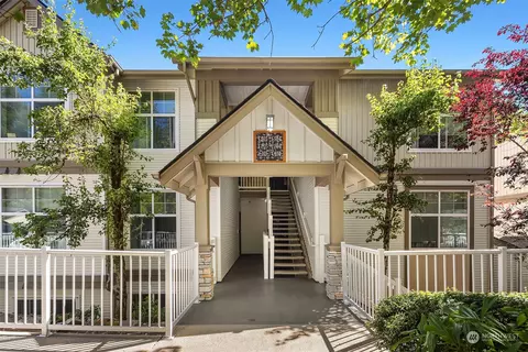 23420 SE Black Nugget Rd #C103, Issaquah, WA 98029