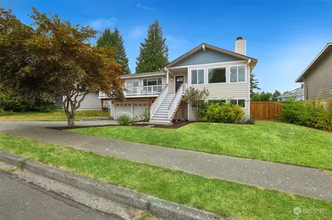4114 NE 22nd Pl, Renton, WA 98059