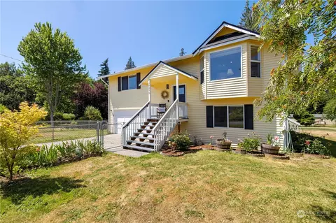 12450 NE Douglas Dr, Kingston, WA 98346