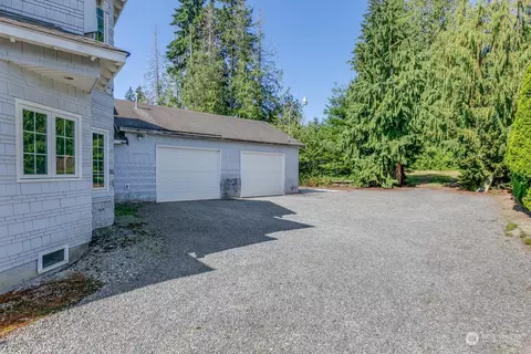 Exterior - 6912 Beverly Blvd, Everett, WA 98203 photo 4 of 8