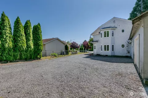 Exterior - 6912 Beverly Blvd, Everett, WA 98203 photo 8 of 8