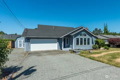 287 Prestwick Dr, Camano Island, WA 98282