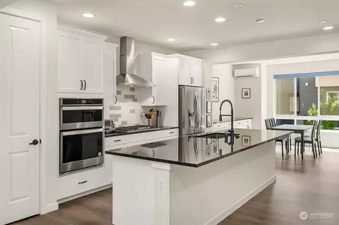 Kitchen - 616 237th Pl SE #B, Bothell, WA 98021 photo 1 of 6