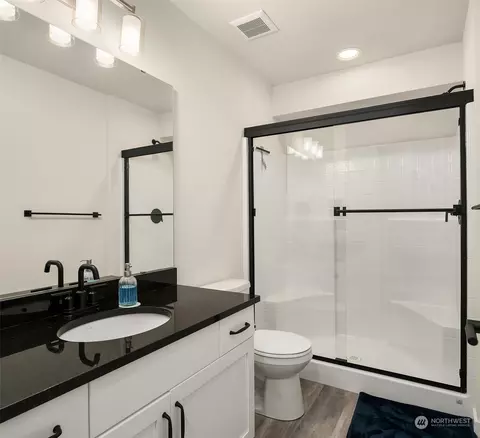 Bath - 616 237th Pl SE #B, Bothell, WA 98021 photo 5 of 5