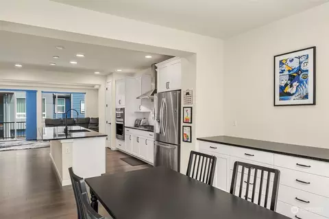 Dining - 616 237th Pl SE #B, Bothell, WA 98021 photo 1 of 2