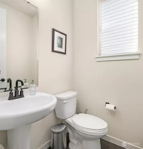 Bath - 616 237th Pl SE #B, Bothell, WA 98021 photo 1 of 5
