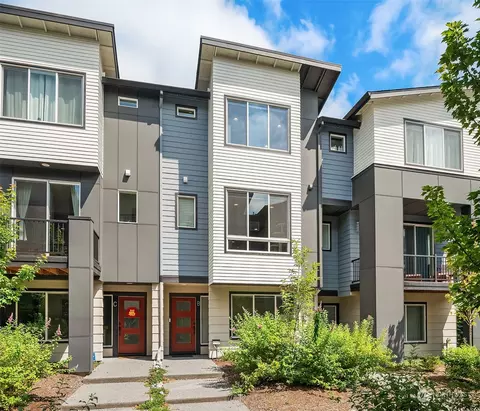 616 237th Pl SE #B, Bothell, WA 98021