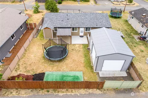 2027 Hay St, Shelton, WA 98584
