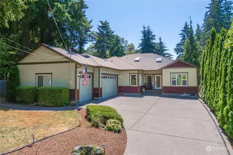 5810 62nd St W, University Place, WA 98467