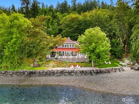 6329 Crystal Springs Dr NE, Bainbridge Island, WA 98110