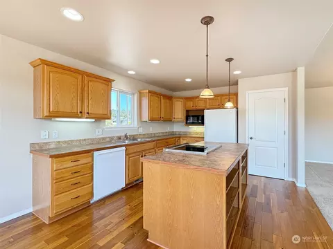901 E Willow, Sequim, WA 98382 photo 10