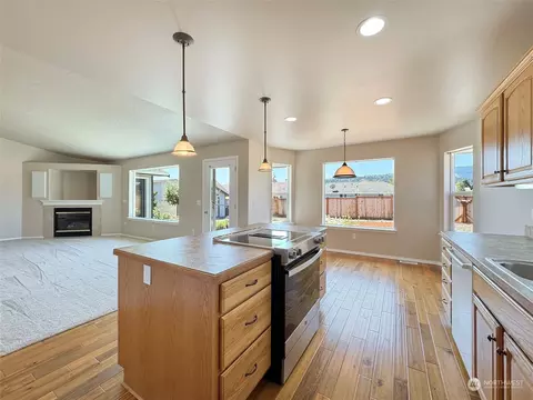 901 E Willow, Sequim, WA 98382 photo 14