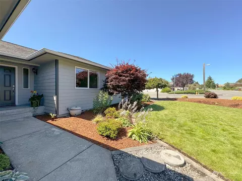 901 E Willow, Sequim, WA 98382 photo 2