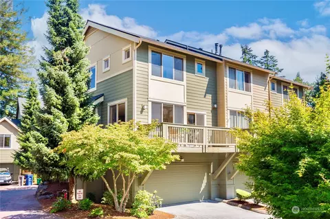 403 NW Pebble Ln, Issaquah, WA 98027