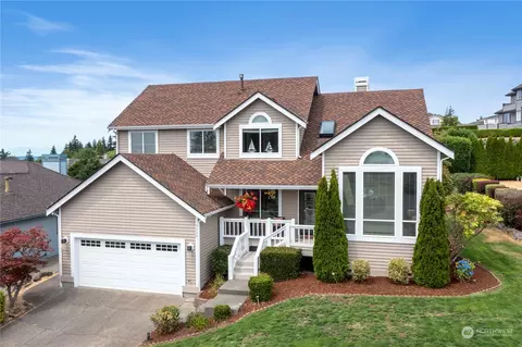 5226 Bay Pl NE, Tacoma, WA 98422