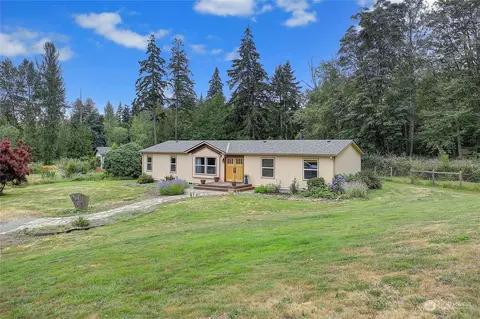 94 E Dry Lake Rd, Camano Island, WA 98282