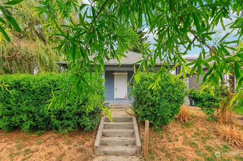 8620 Wabash Ave S, Seattle, WA 98118