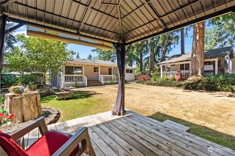8415 207th Avenue Ct E, Bonney Lake, WA 98391
