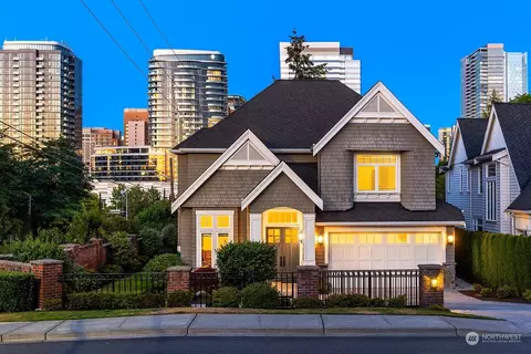 742 99th Ave NE, Bellevue, WA 98004