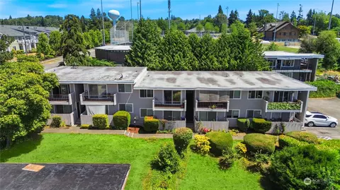 815 S 219th St, Des Moines, WA 98198