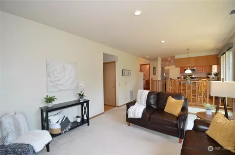 Living - 1326 137th St SE, Mill Creek, WA 98012 photo 6 of 6