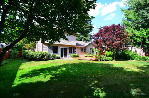 Exterior - 1326 137th St SE, Mill Creek, WA 98012 photo 5 of 9