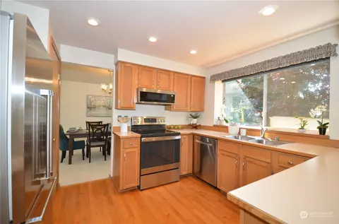 Kitchen - 1326 137th St SE, Mill Creek, WA 98012 photo 1 of 4