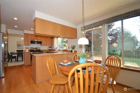 Kitchen - 1326 137th St SE, Mill Creek, WA 98012 photo 4 of 4