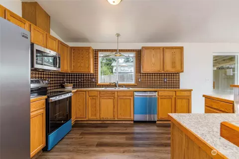 613 190th St E, Spanaway, WA 98387 photo 14