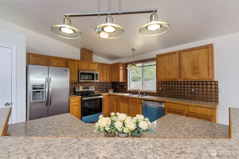 613 190th St E, Spanaway, WA 98387 photo 13