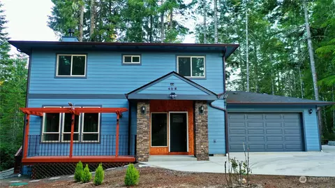 40 E Susan Ct, Union, WA 98592