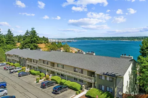 1700 W Sunn Fjord Ln #L-110, Bremerton, WA 98312