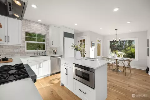3236 37th Pl S, Seattle, WA 98144 photo 9