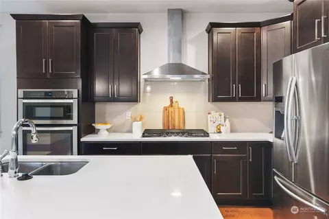 Kitchen - 22414 43rd Dr SE, Bothell, WA 98021 photo 2 of 3