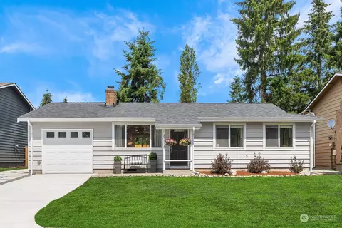 8316 NE 143rd St, Kirkland, WA 98034