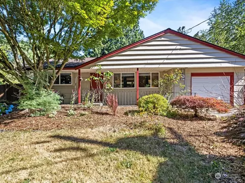 1304 N 169th St, Shoreline, WA 98133