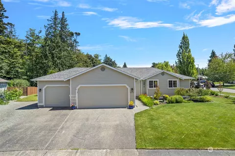 26501 Fox Hill Dr N, Stanwood, WA 98292