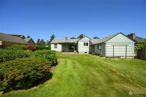2942 Plymouth Dr, Bellingham, WA 98225