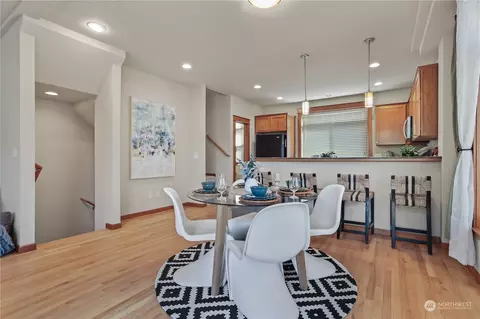4318 8th Ave NE #A, Seattle, WA 98105 photo 15