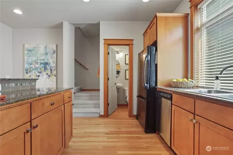 4318 8th Ave NE #A, Seattle, WA 98105 photo 19