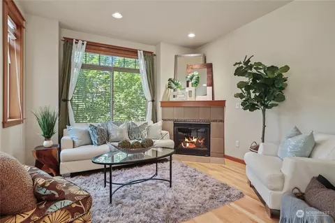 4318 8th Ave NE #A, Seattle, WA 98105 photo 11
