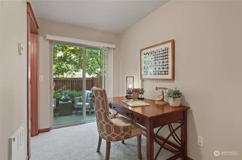 4318 8th Ave NE #A, Seattle, WA 98105 photo 5